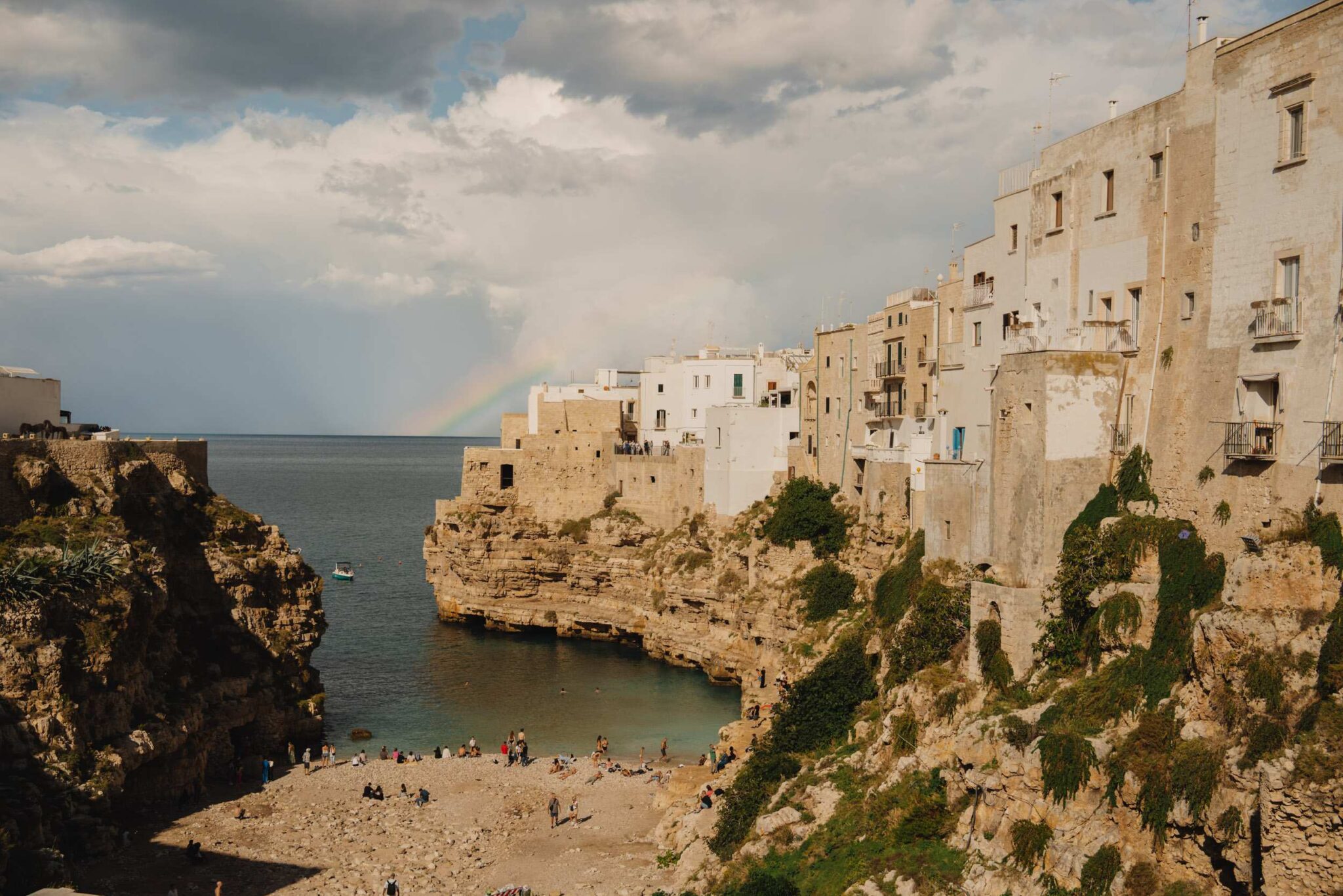 Polignano a Mare, Puglia Italië, vespa tour Puglia